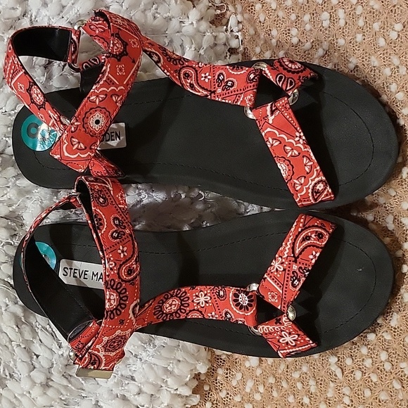 Steve Madden Sandals - Picture 2 of 13